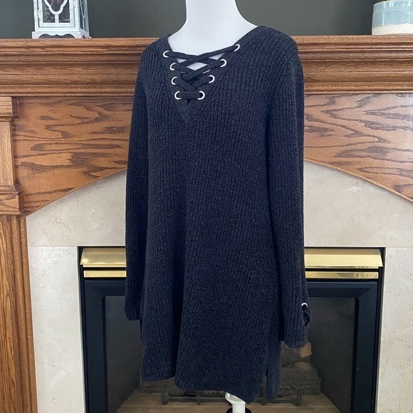 Style & Co. Charcoal Gray Grommet Lace Up Sweater Sz. M - Picture 4 of 10